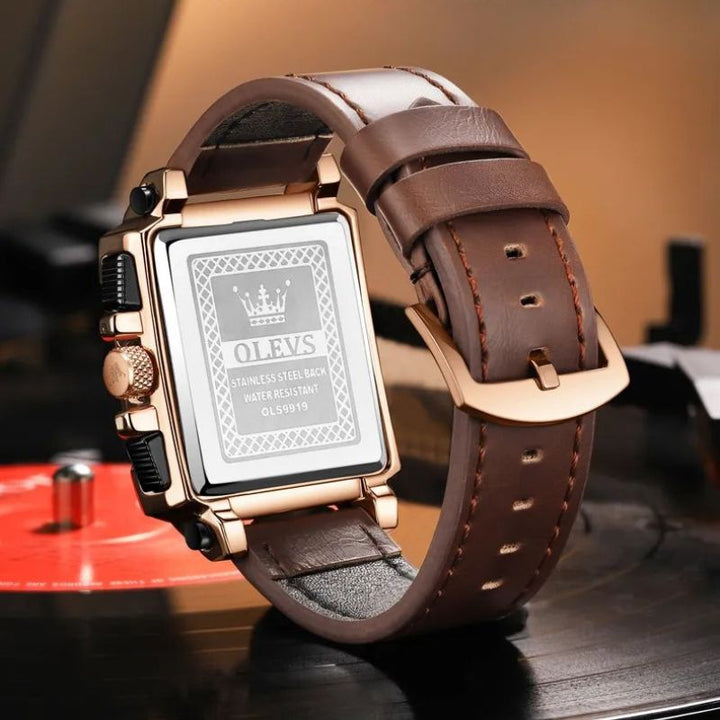 Chronographe à cadran carré