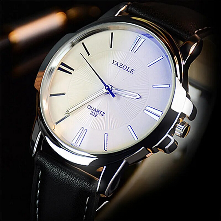 Montre en cuir à verre bleu de luxe