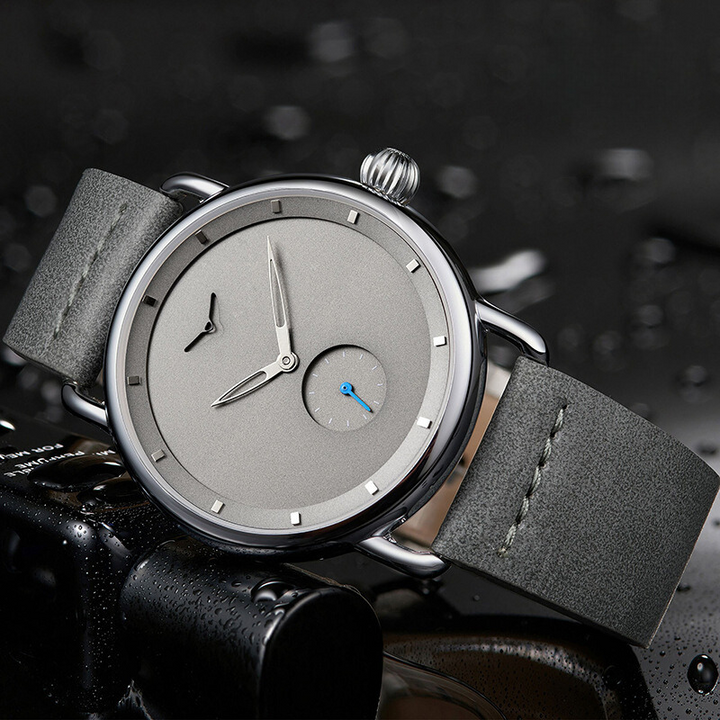 Montre minimaliste classique