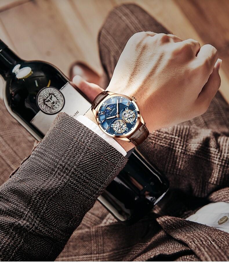 Montre mécanique tourbillon style business